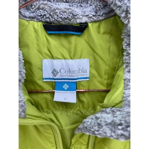 Columbia Womens Sleeveless Full Zip Up Quilted Collar Faux Fur Green Vest Sz S - Picture 4 of 7
